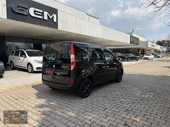 HATASIZ-BOYASIZ RENAULT KANGOO 2017 MANUEL 174.000KM...