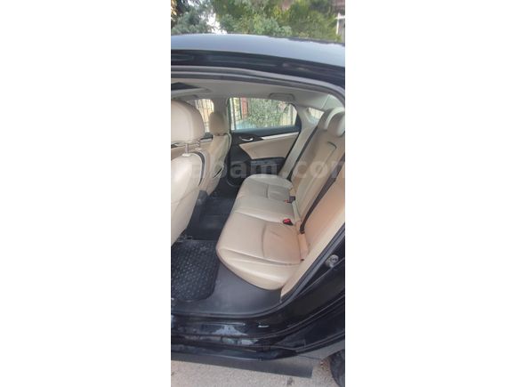 Sahibinden Honda Civic 1.6i VTEC Executive 2017 Model Bursa 159.000 km Siyah