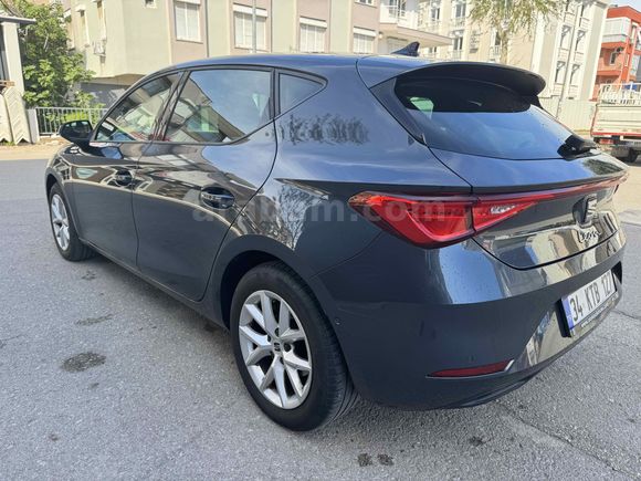 SAHİBİNDEN  2024 Model Seat Leon1.0 e-TSI DSG Style 39.000 KM
