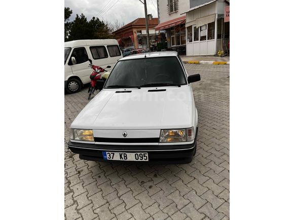 Sahibinden Renault R 9 1.4 Broadway 1995 Model 