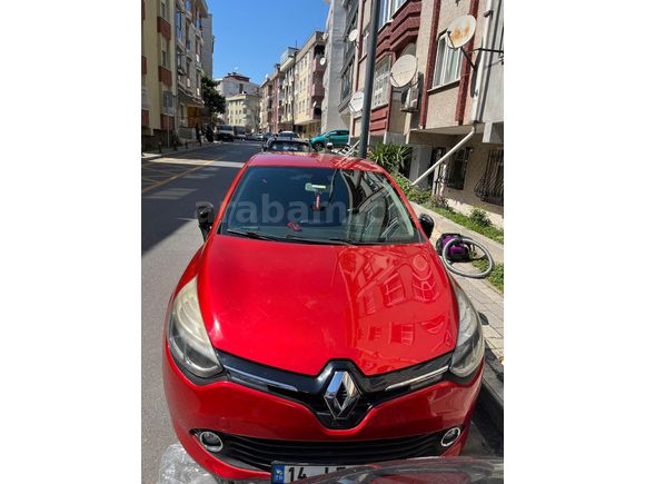 Sahibinden Renault Clio 1.5 dCi Icon 2015 Model  166.000 km Kırmızı