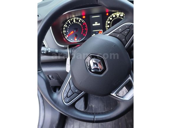 Sahibinden Renault Megane 4 ..6 ileri 1.3 TCe Joy   hatasız acil satılık 2022 Model