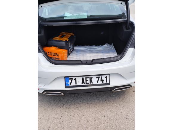 Sahibinden Renault Megane 4 ..6 ileri 1.3 TCe Joy   hatasız acil satılık 2022 Model