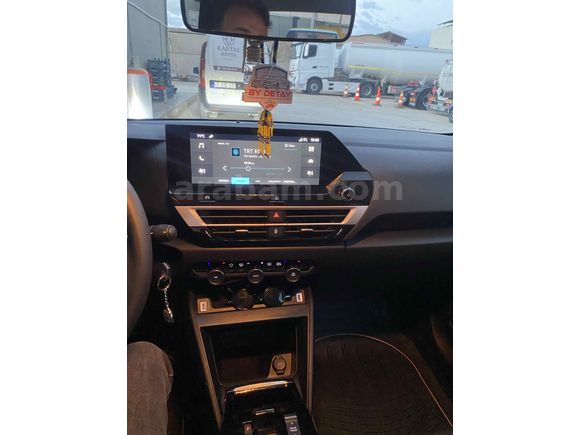 Sahibinden Citroen C4 X 1.2 PureTech Feel Bold 2024 Model 