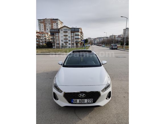 SAHİBİNDEN TEMİZ HYUNDAİ İ 30