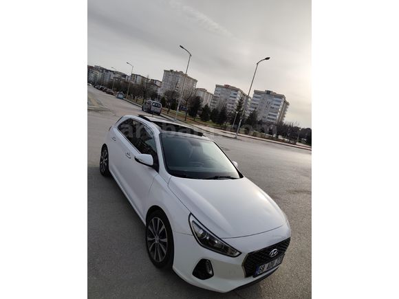 SAHİBİNDEN TEMİZ HYUNDAİ İ 30