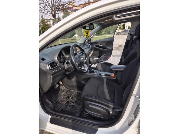 SAHİBİNDEN TEMİZ HYUNDAİ İ 30