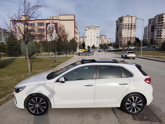 SAHİBİNDEN TEMİZ HYUNDAİ İ 30