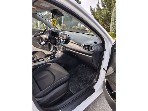 SAHİBİNDEN TEMİZ HYUNDAİ İ 30