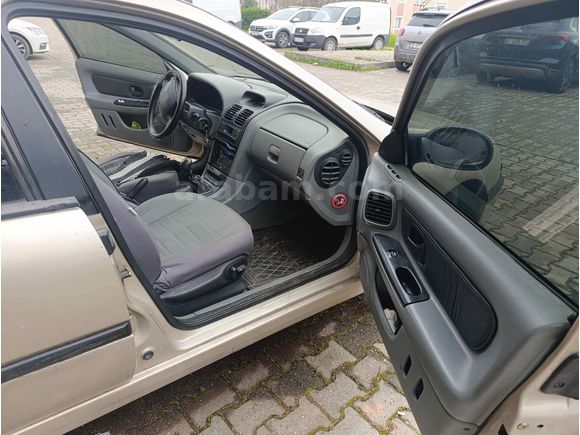 Sahibinden Renault Laguna 2.0 RXT 2000 Model 
