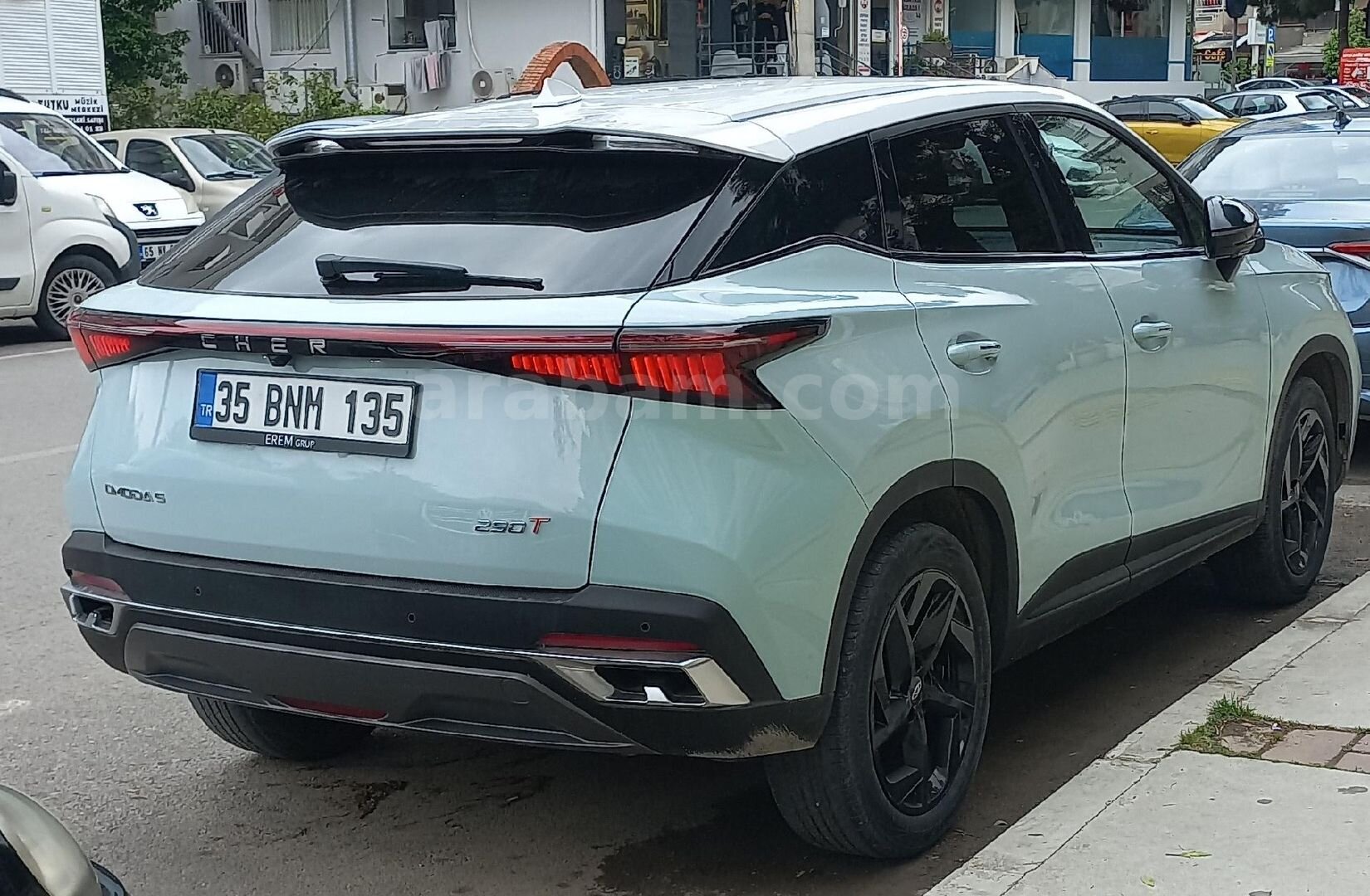 Sahibinden Chery Omoda 5 1.6 T-GDI Luxury 2023 Model İzmir 80.500 km Yeşil (metalik) 4
