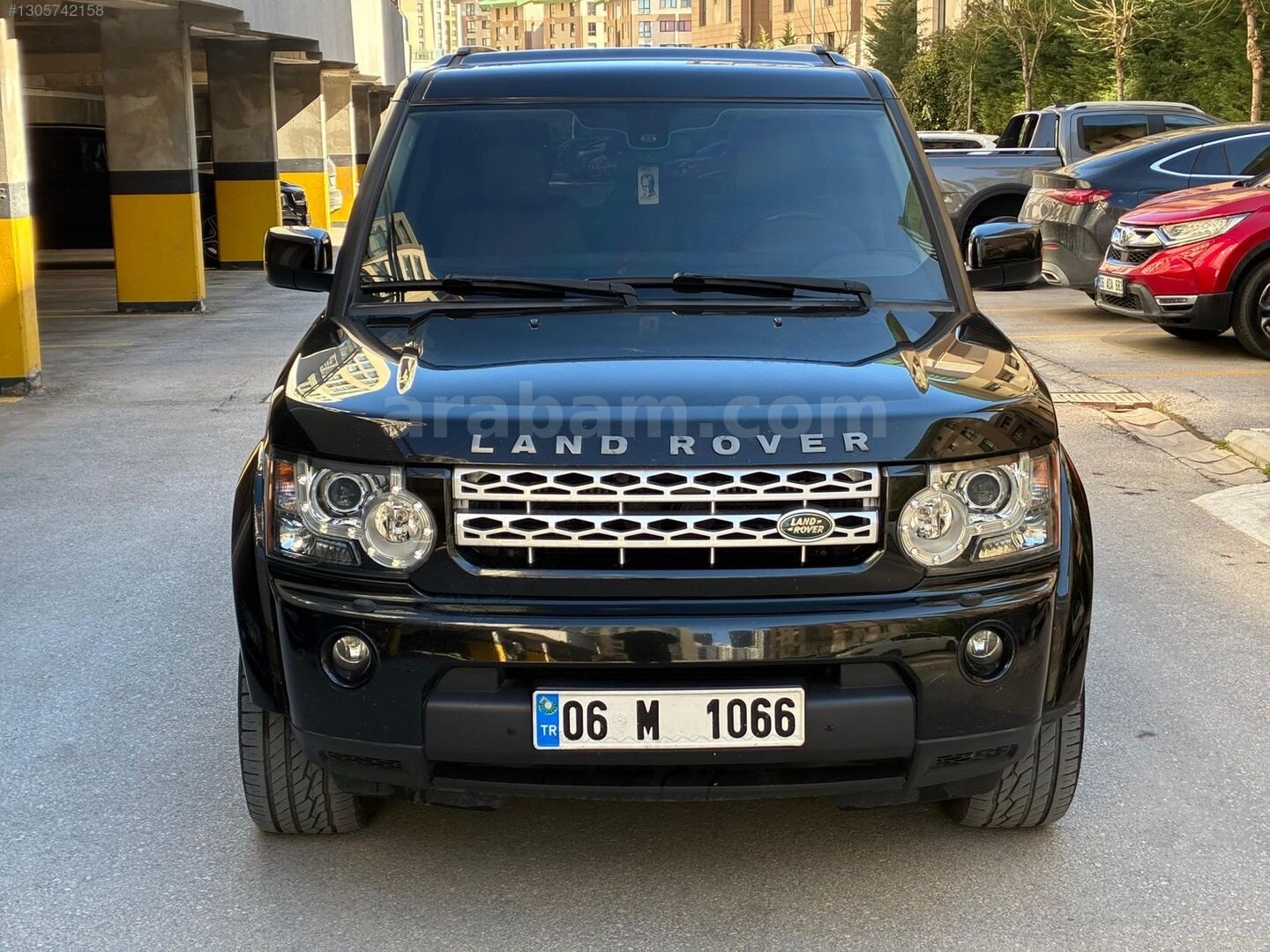 Galeriden Land Rover Discovery 3.0 SDV6 HSE 2011 Model Ankara 282.000 km Siyah 2