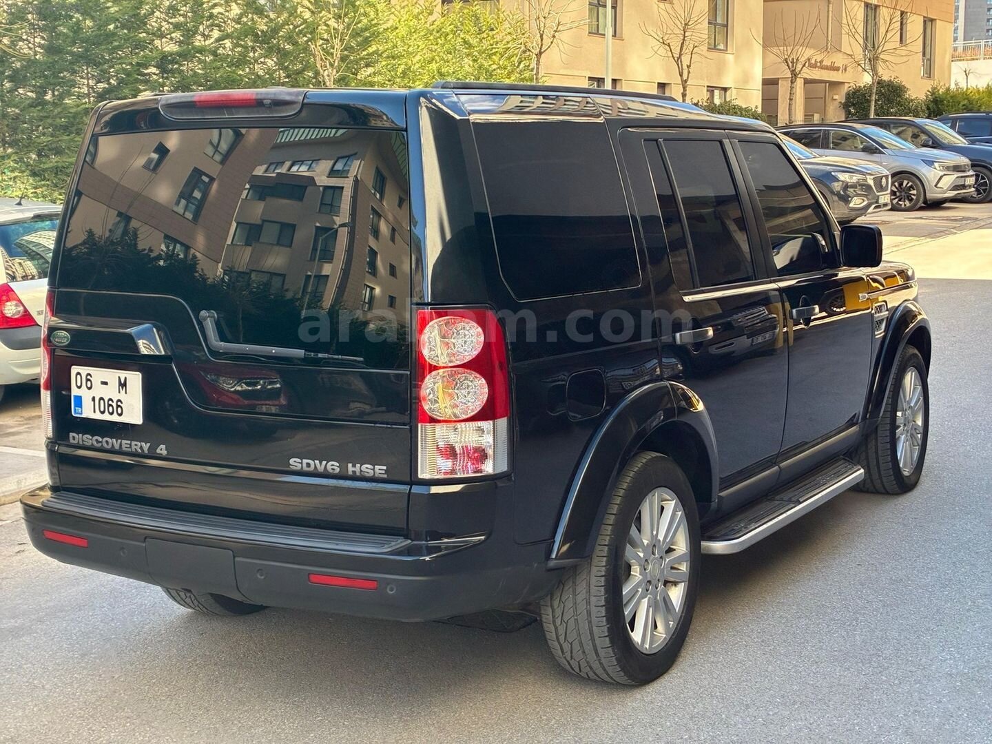 Galeriden Land Rover Discovery 3.0 SDV6 HSE 2011 Model Ankara 282.000 km Siyah 5