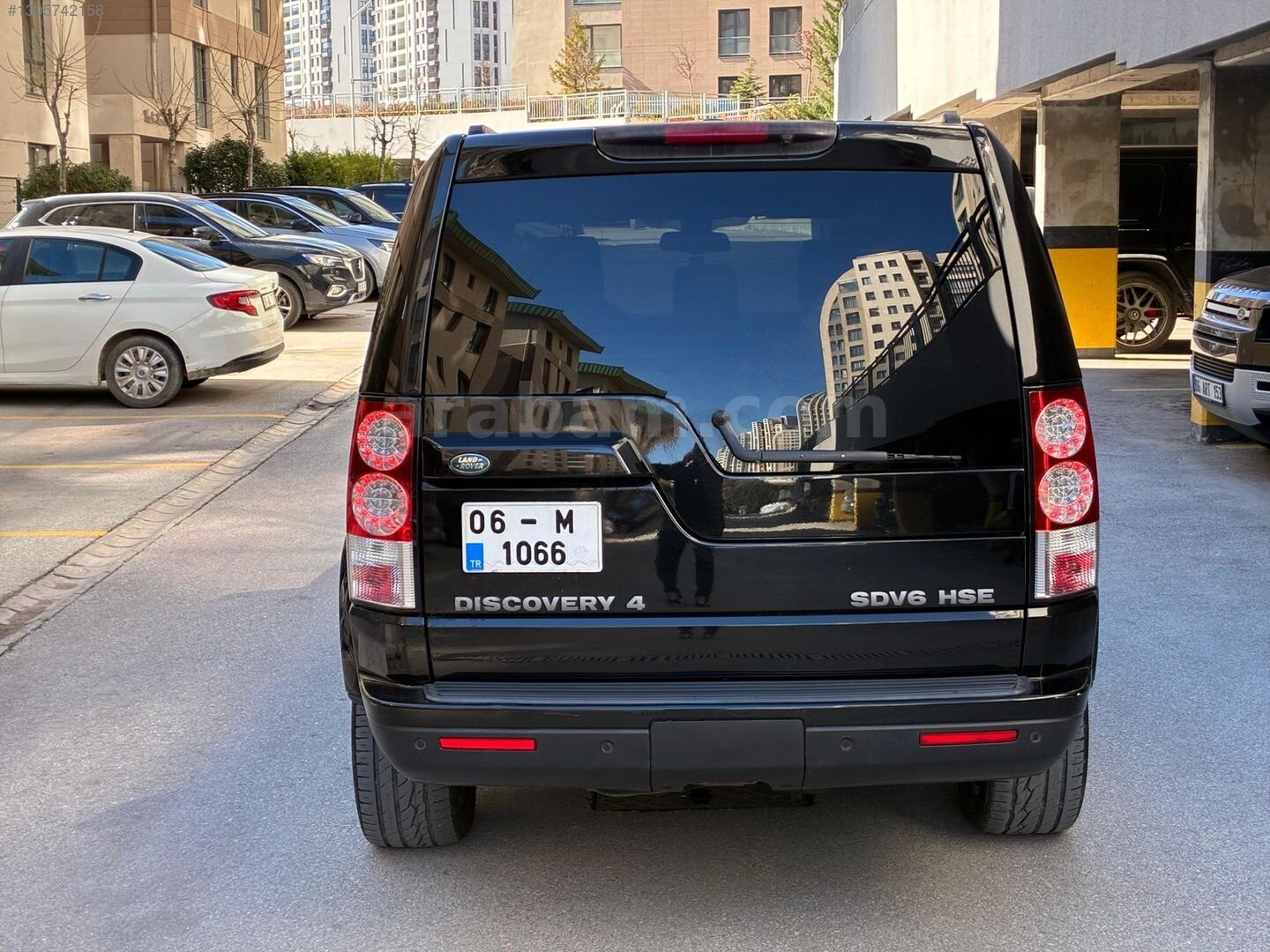 Galeriden Land Rover Discovery 3.0 SDV6 HSE 2011 Model Ankara 282.000 km Siyah 6