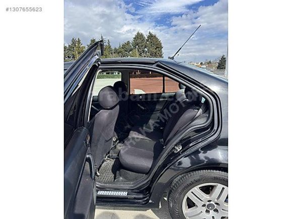 34 HANE MOTORS'DAN TEMİZ DÜŞÜK 217 BİN KM VW BORA
