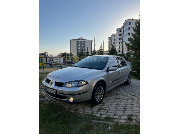 Sahibinden Renault Laguna 1.6 Expression 2006 Model