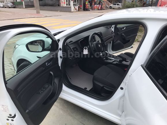 Sahibinden Renault Megane 1.5 Blue DCI Joy 2021 Model 