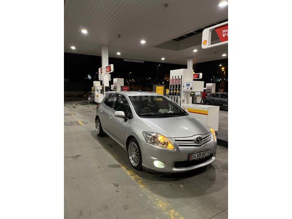 Sahibinden Toyota Auris 1.4 D-4D Comfort Extra 2011 Model 