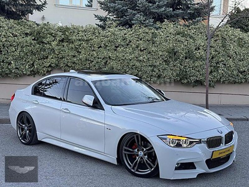 114KM 2015 MODEL 320İED SEDEFLİ BEYAZ HATASIZ LCİ UYGUN FİYAT