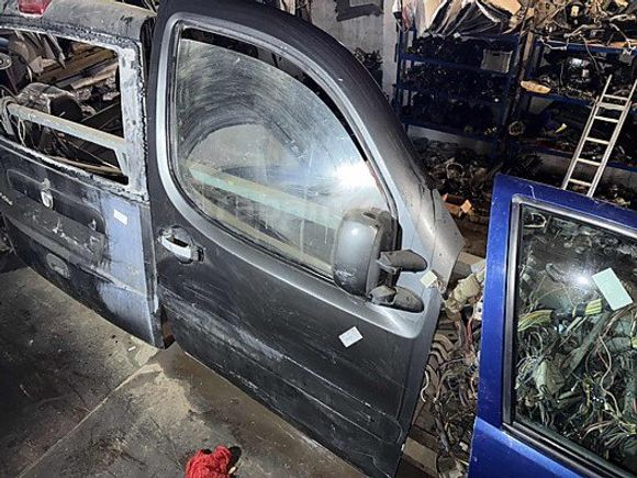 Fiat Doblo 2 orijinal sağ ön kapı