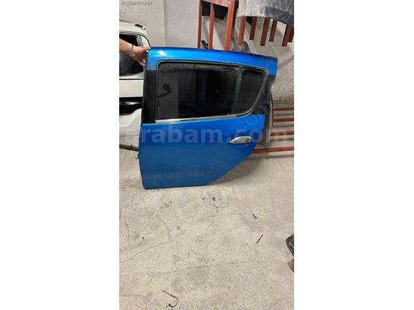 Dacia Stepway Hatasız Sol Arka Kapı