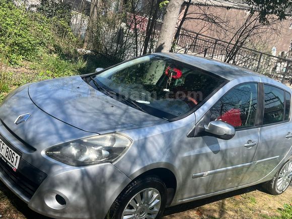 Sahibinden Renault Clio 1.2 Extreme 2011 Model