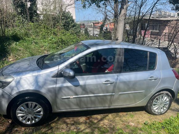 Sahibinden Renault Clio 1.2 Extreme 2011 Model