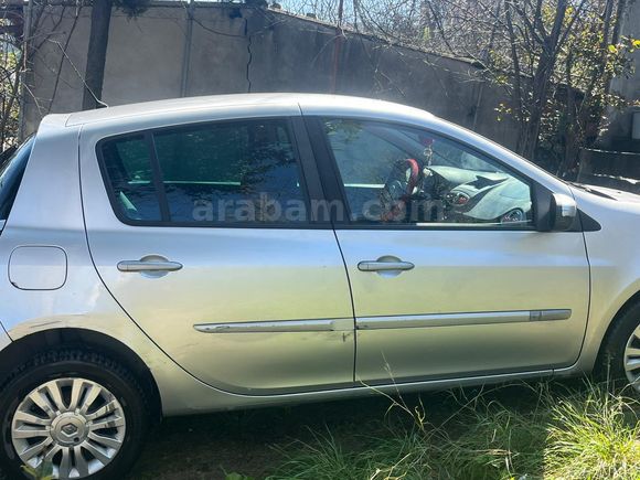 Sahibinden Renault Clio 1.2 Extreme 2011 Model