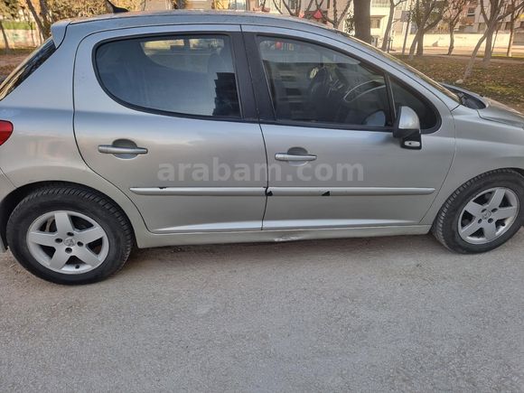 Sahibinden Peugeot 207 1.4 Trendy 2009 Model  Gri