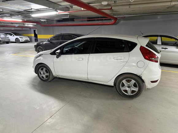 Sahibinden Ford Fiesta 1.4 TDCi Trend 2011 Model 