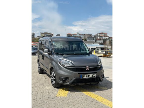 Sahibinden Fiat Doblo Combi 1.6 Multijet Premio Plus 2022 Model  35.500 km Gri (metalik)