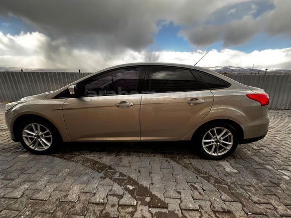 Sahibinden Ford Focus 1.6 Ti-VCT Trend X 2016 Model