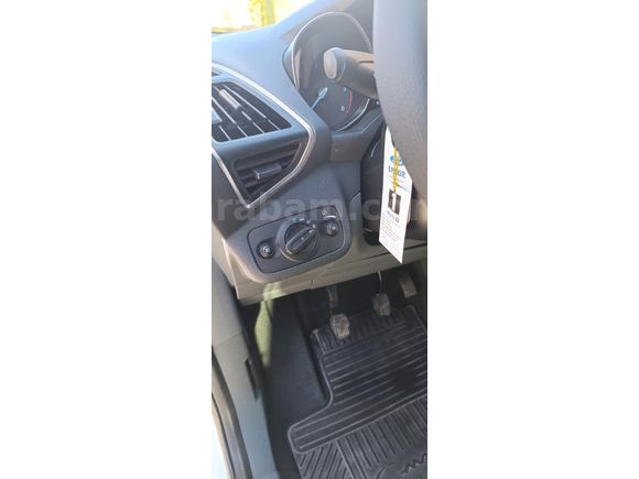 C-MAX TİTANYUM X (IŞIK PAKET) CAM TAVAN ELEKTRİKLİ BAGAJ