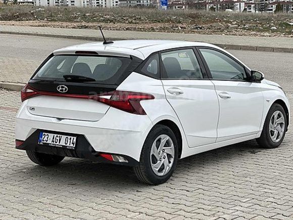 OTOMATİK 1.4 HYUNDAİ İ20 BAKIMLI MASRAFSIZ