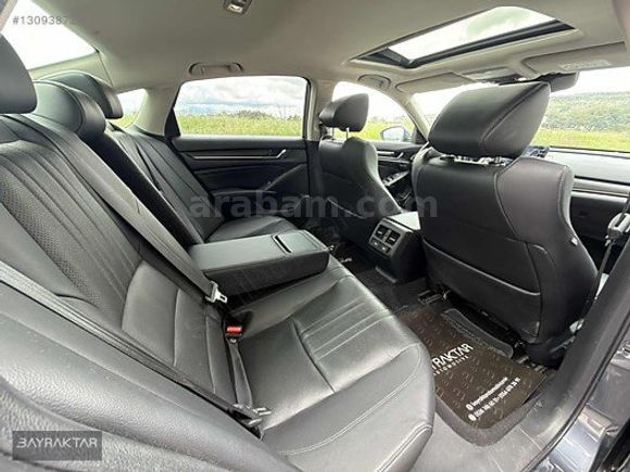 BAYRAKTAR'DAN 2021 HONDA ACCORD 1.5 VTEC EXECUTİVE PLUS BOYASIZ