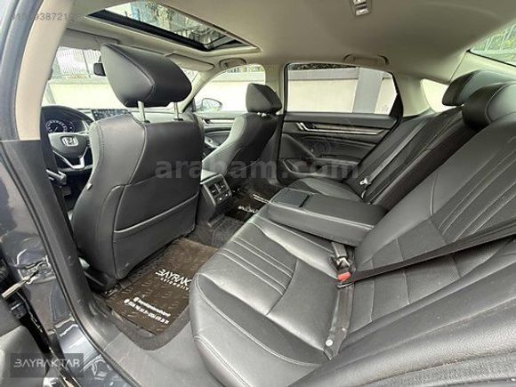BAYRAKTAR'DAN 2021 HONDA ACCORD 1.5 VTEC EXECUTİVE PLUS BOYASIZ