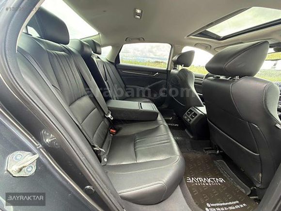 BAYRAKTAR'DAN 2021 HONDA ACCORD 1.5 VTEC EXECUTİVE PLUS BOYASIZ