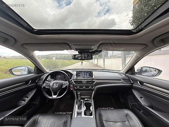 BAYRAKTAR'DAN 2021 HONDA ACCORD 1.5 VTEC EXECUTİVE PLUS BOYASIZ
