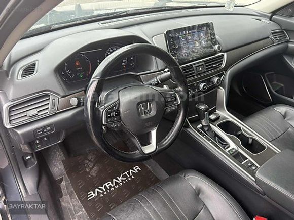 BAYRAKTAR'DAN 2021 HONDA ACCORD 1.5 VTEC EXECUTİVE PLUS BOYASIZ