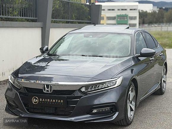 BAYRAKTAR'DAN 2021 HONDA ACCORD 1.5 VTEC EXECUTİVE PLUS BOYASIZ