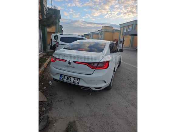 TAKAS VAR Renault Megane 1.5 Blue DCI Joy Comfort 2021 Model Van