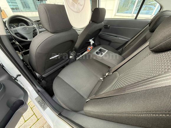 Sahibinden Hyundai Accent Era 1.6 Select 2010 Model 