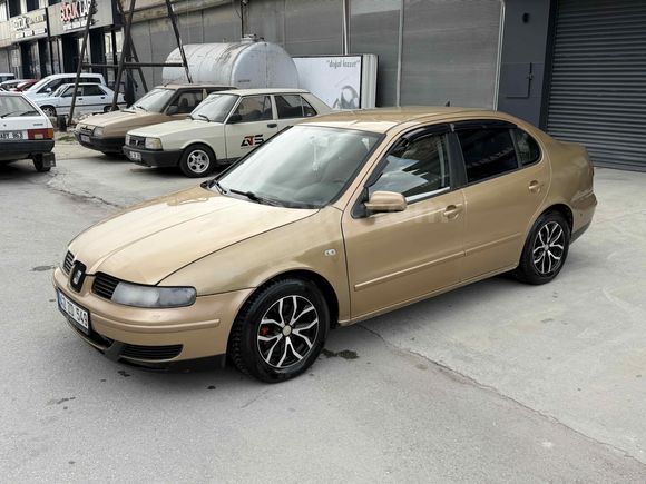 Galeriden Seat Toledo 1.8 Signo 2001 Model Konya