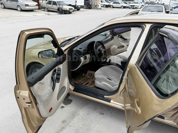 Galeriden Seat Toledo 1.8 Signo 2001 Model Konya