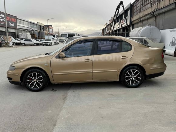 Galeriden Seat Toledo 1.8 Signo 2001 Model Konya