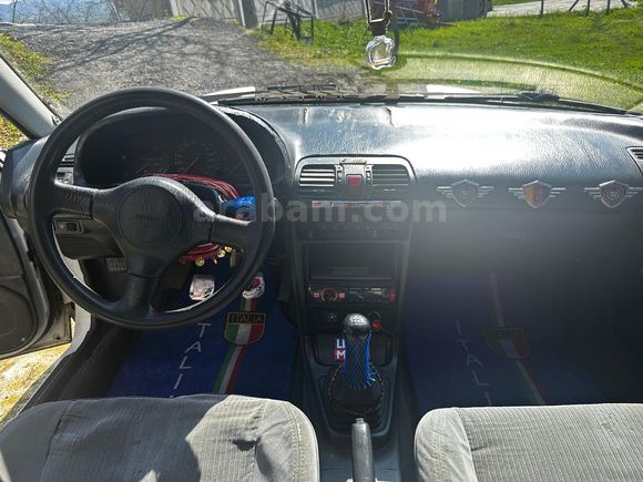 Sahibinden Mazda 323 1.6 1991 Model