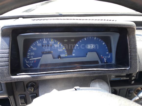 Aracım Kia Hİ BESTA 2.7 D 1998 Model 245500km tamamen orjinal 5+1 kişilik