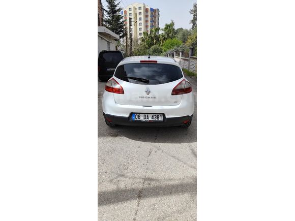 Sahibinden Renault Megane 1.5 dCi Privilege 2010 Model