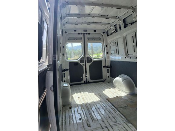 Sahibinden Volkswagen Crafter 2.0 TDI Panelvan Midline 2024 Model