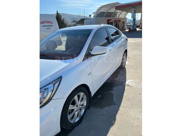  85 binde 2014 Model Hyundai Accent Blue 1.6 CRDI Mode Plus